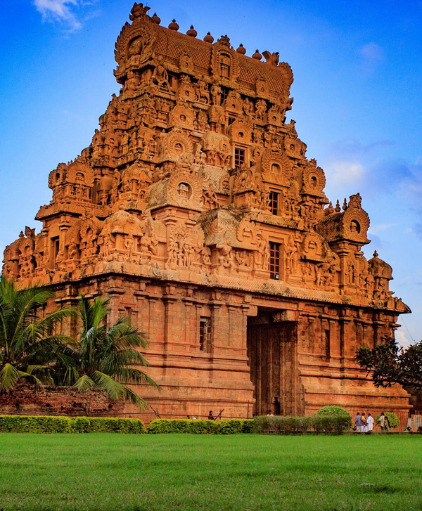 Brihadeeswarar Temple - Chennai to Thanjavur One Day Trip & Package